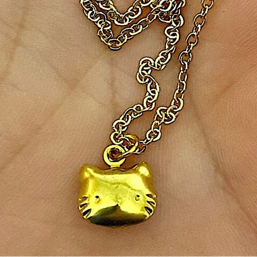 Gold Tone Cat Face Pendant Necklace Kawaii Tarnish Free Everyday Jewelry Wear